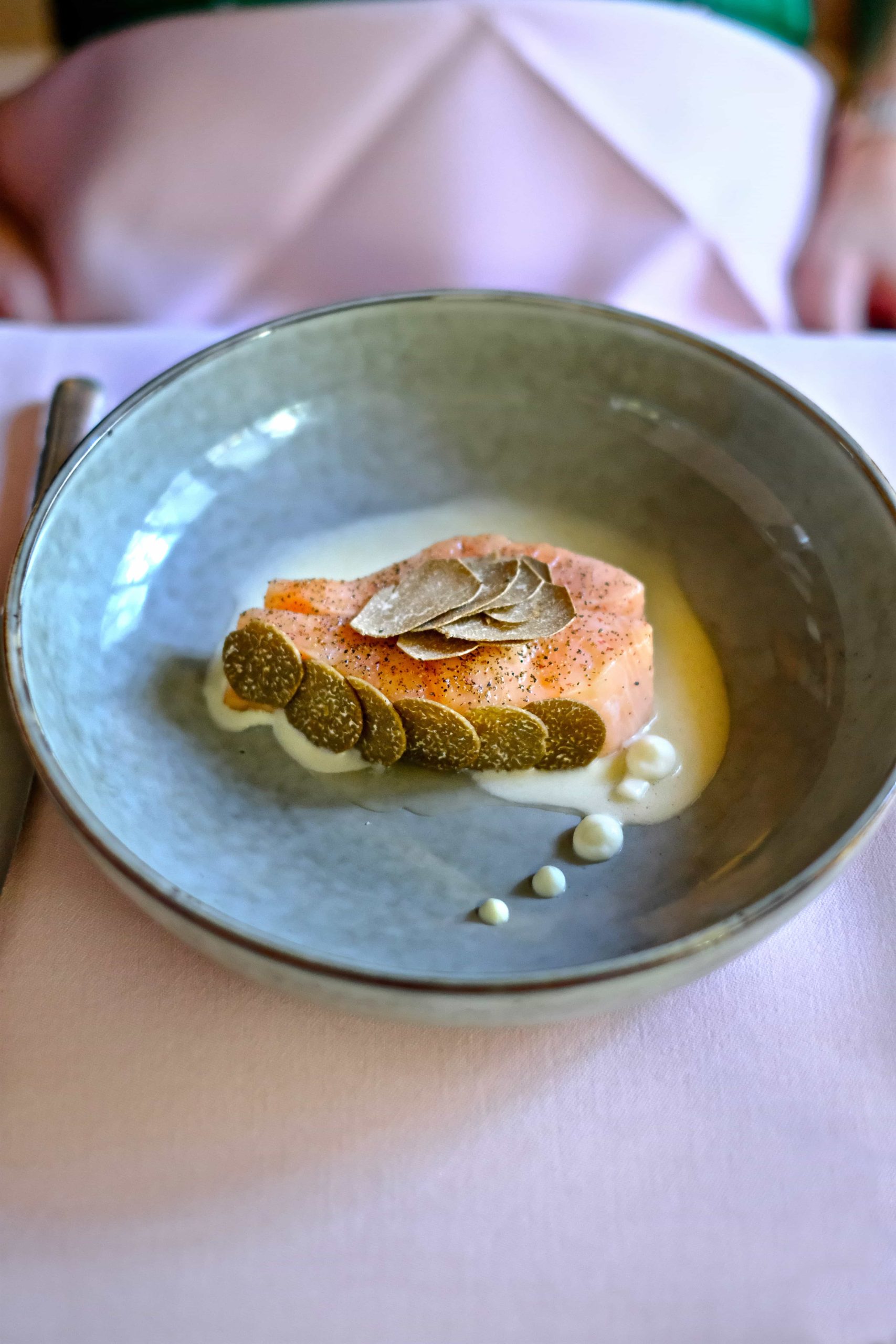 Richard Stöckli – Kurzgegarter irischer Lachs mit Herbsttrüffel vom Bödeli